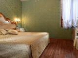 Classic Venetian Twin room