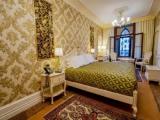 Lucrezia Junior Suite
