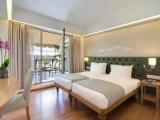 Deluxe Family Quadruple room with city view