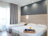 Maya Triple room