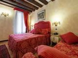 Double Suite with canal view