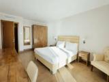 Building 2 Double Suite with park view