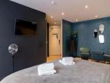 Deluxe Double Suite