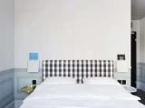 Medium Double room
