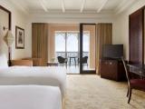 Al Husn Deluxe Twin room with sea view