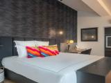 Montesquieu Double Suite
