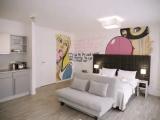 Signature Double Studio