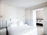 Eiffel Tower view Double Suite