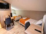 Standard Double room with city view