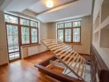 570 sq. m Cottage