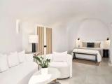 Senior Double Suite with Caldera view