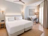 The Level Double Suite with sea view