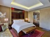 1 Bedroom Royal Double Club Suite