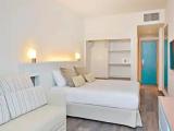 Sol Double room with pool view