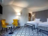Quadruple Junior Suite with city view