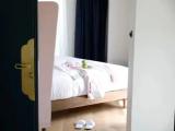 Bubbly Double Suite