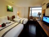 Deluxe Twin room with city view