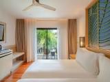2 Bedrooms Beach Wing Family Suite with balcony