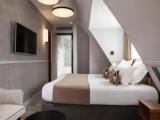 Deluxe Quadruple Suite