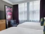 Deluxe Space Quadruple room
