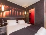 2 Adjoining room