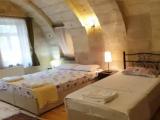 Arch room