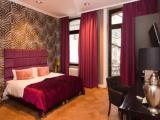 L Double room
