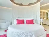 Grand Double Flower Suite