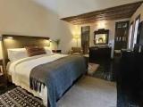 Francis/Roman Double Suite