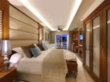 Sky View Rooftop Double Club Mirage Suite with Outdoor Jacuzzi 18+