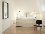 M Double room