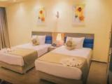 Quadruple Family Suite