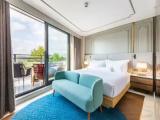 Bathtub Terrace Double Junior Suite