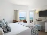 High Floor Double room with side sea view