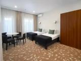 Family Quadruple room with courtyard view