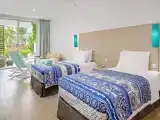 Superior Pool Access Twin room