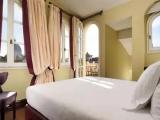 Honeymoon Suite