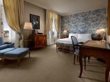 Classic Double room with city view