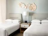 Quadruple room with city view