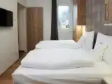 2 Bedrooms SGS 9 Apartment