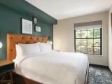 2 Bedrooms Suite