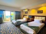 Double room with pool view
