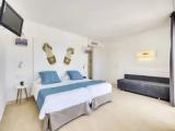 Deluxe Hydro Double room seafront