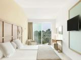 Family Quadruple Suite with garden view