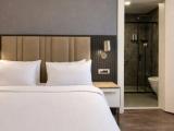 Roof Floor Double Suite with balcony
