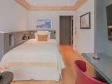 Superior Village Side Single room