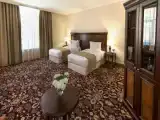 Twin Semi-Suite