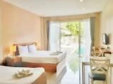 Standard Triple room with pool view
