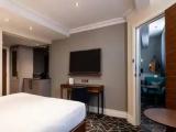 2 Bedrooms Quadruple Family
