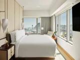 1 Bedroom Skyline Corner Double Suite with city view